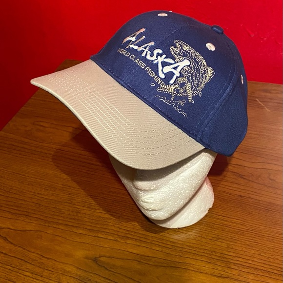 Alaska World Class Fishing Hat - Picture 1 of 4